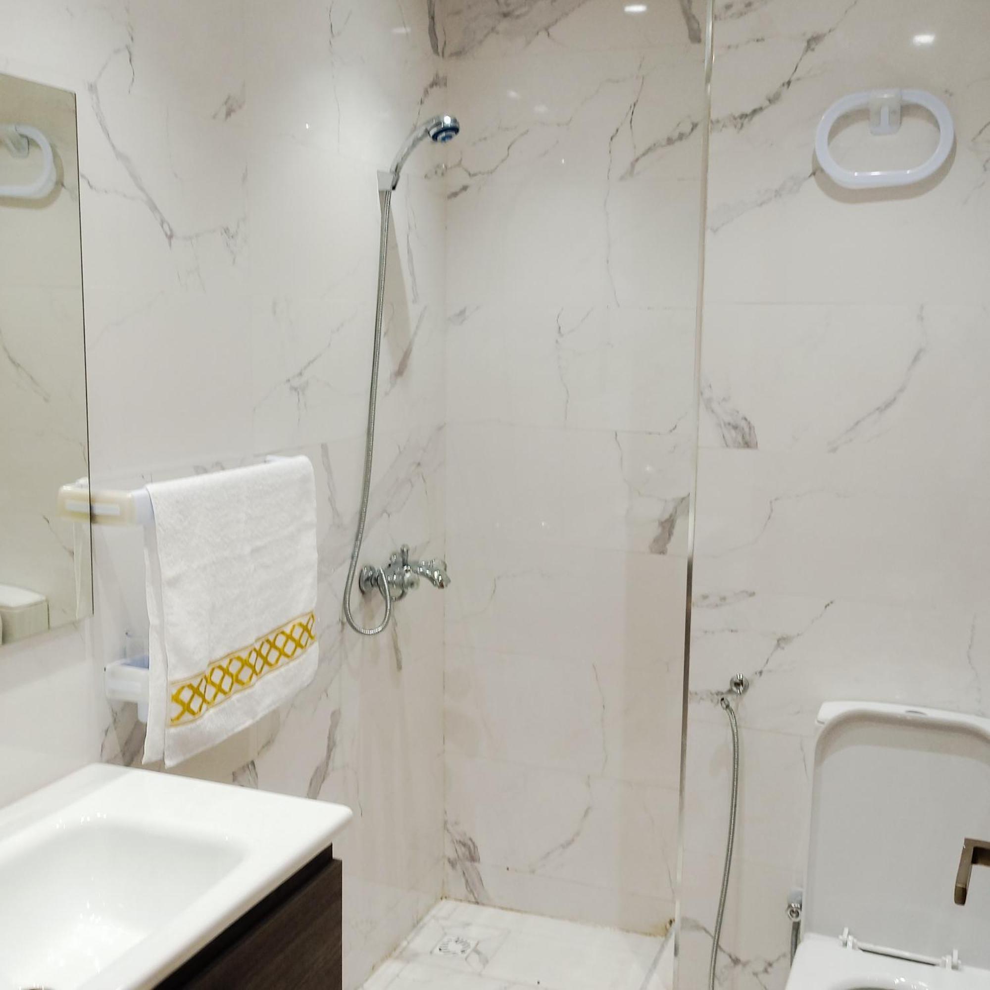 Super Apartement Totalement Neuf Et Climatise A Cote Du Centre Commercial Marjane M2 Танжер Экстерьер фото