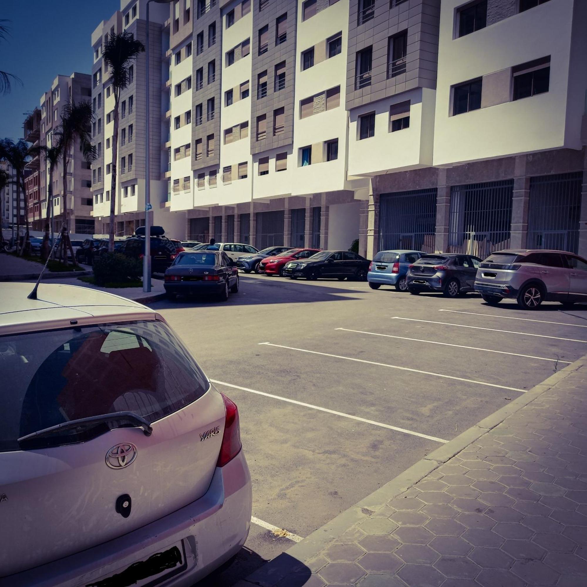Super Apartement Totalement Neuf Et Climatise A Cote Du Centre Commercial Marjane M2 Танжер Экстерьер фото